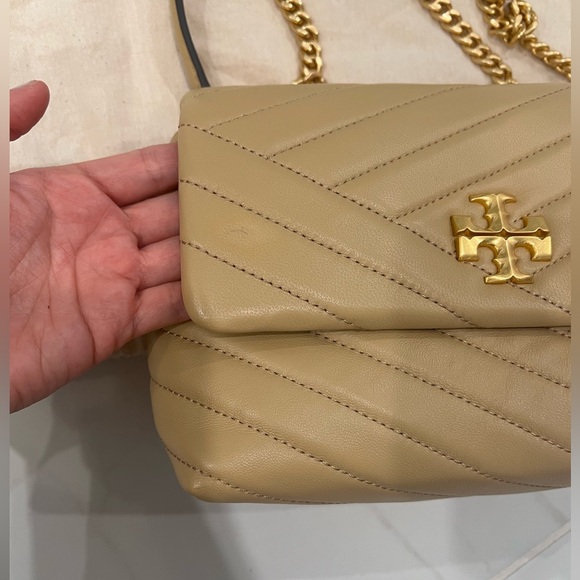 Tory Burch Small Kira Sand Beige Chevron Shoulder Bag, Great Used Condition - Picture 12 of 16